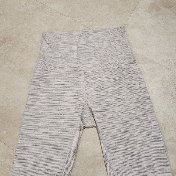 Lululemon Wunder Under Crop Womens Size 2 High Rise 21" Luxtreme Yoga Leggings - Picture 4 of 12